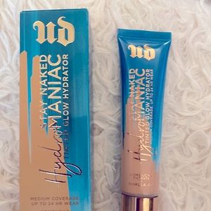 Urban Decay Stay Naked HyrdoManiac Tinted Glow Hydrator - Light Medium 40